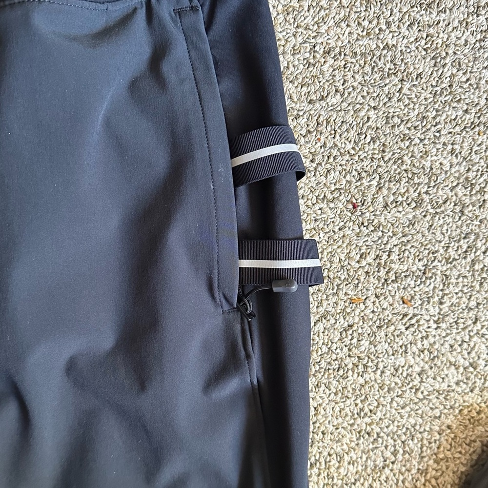 Under Armor Women’s Fitted Storm Pants - Picture 5 of 7
